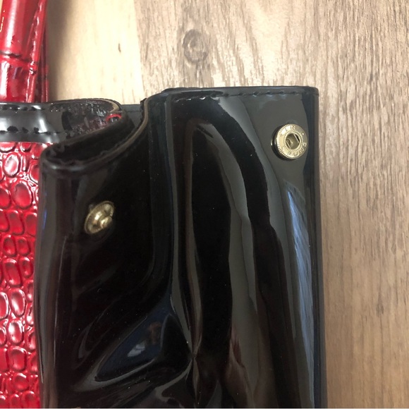 Elizabeth Arden Faux Crocodile Tote - Picture 3 of 4